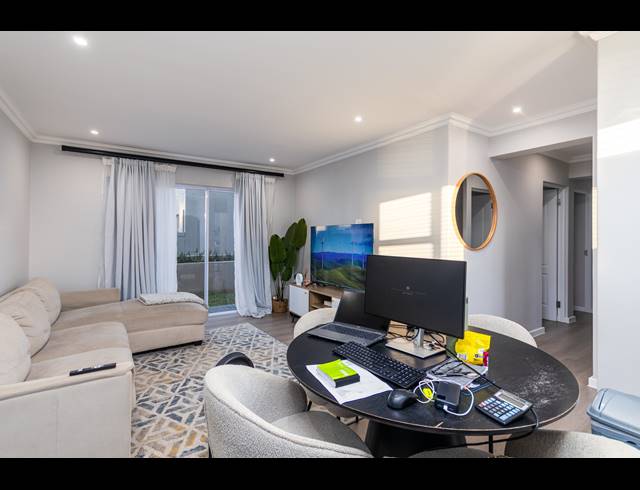 3 BEDROOM APARTMENT TO LET IN SUNNINGDALE